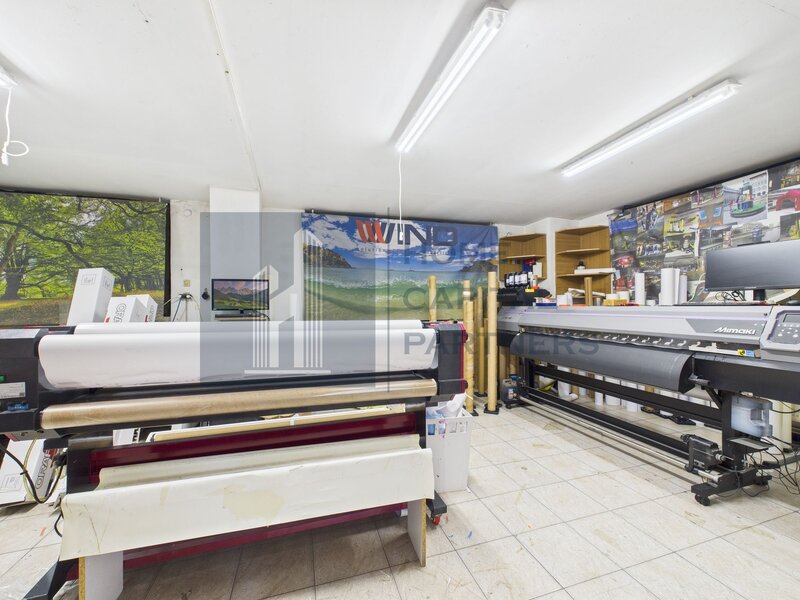 Spatiu comercial 726 mp  ideal pentru productie, birouri sau showroom