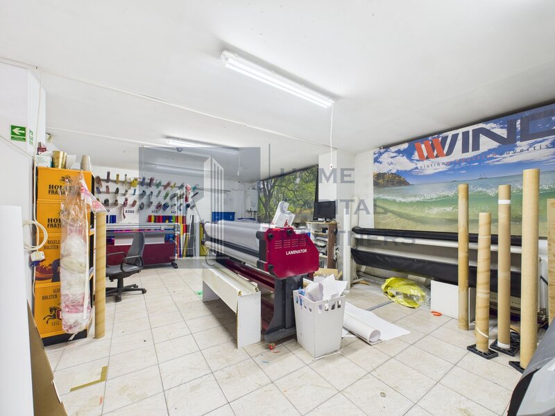 Spatiu comercial 726 mp  ideal pentru productie, birouri sau showroom